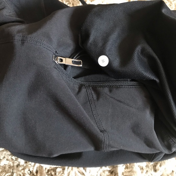 Lululemon T.H.E. Short *Luxtreme Liner 9" - Picture 13 of 16